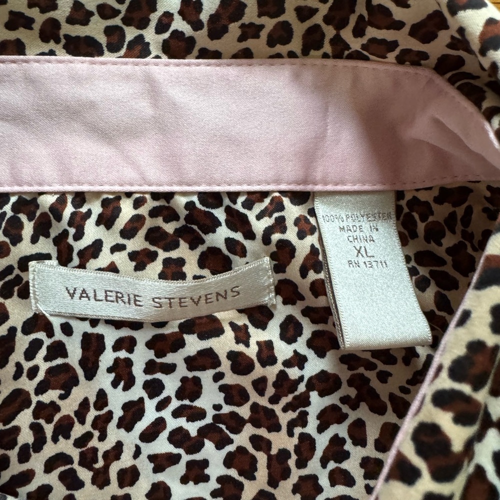 Valerie Stevens Leopard Print Pajamas with Pink Accents - Picture 2 of 6